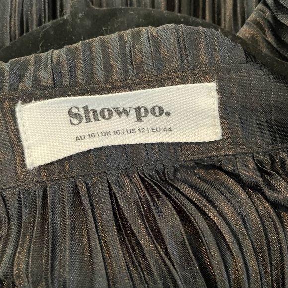 Showpo Beca Shirt - Plisse Button Up Black  - US 12 (XXL) - Picture 9 of 12